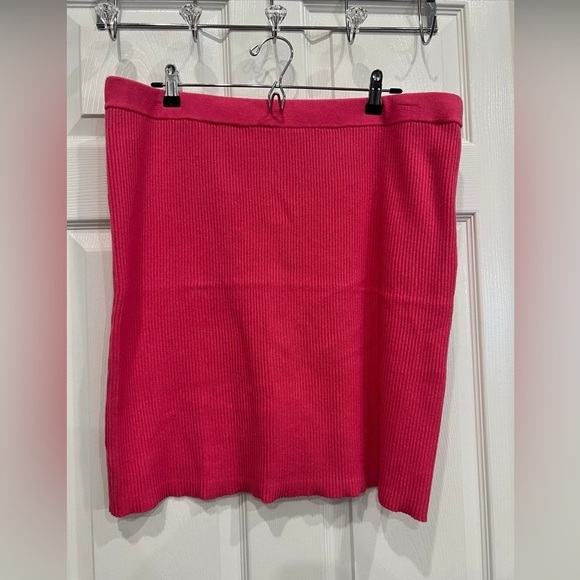 Pink old navy miniskirt - Picture 1 of 2